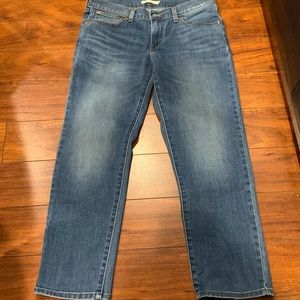 Levi Jeans, Size 28